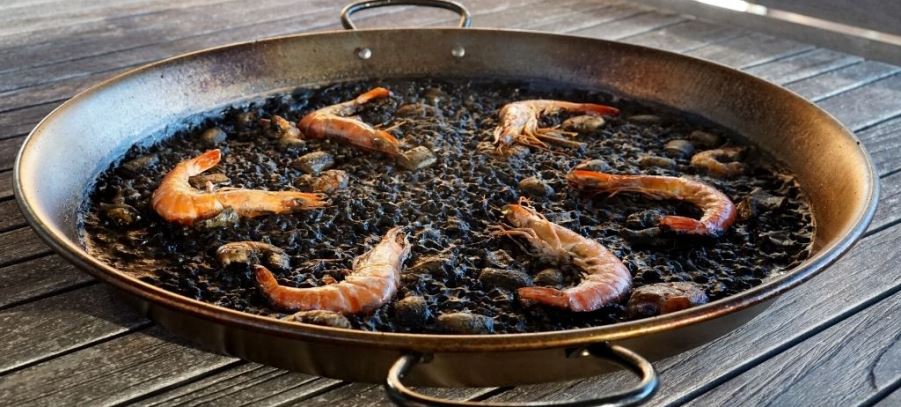 Paella Negra o Arroz Negro